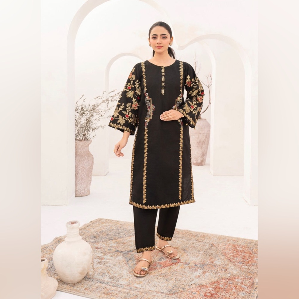 Black Embroidered Kurta Set